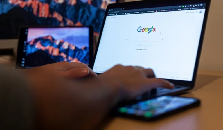 Article “Comment être cité par IA Overview ?” Blog Vert Plume Webmarketing - Image de couverture